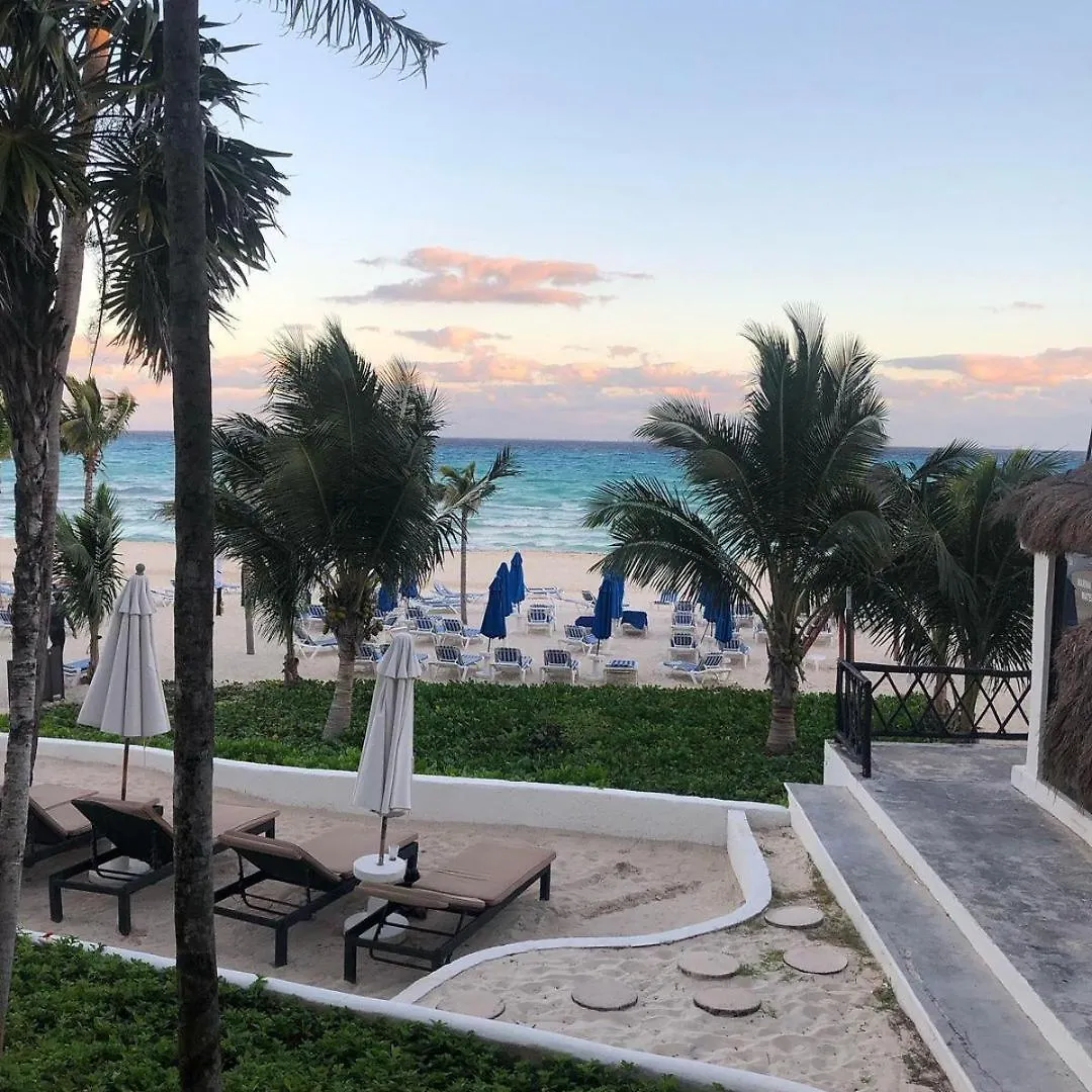 The Reef Playacar Beach Resort & Spa 신데 델 카르멘